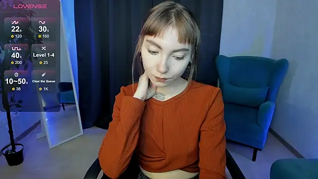 Snapshot of tattoo_art_baby chatting on October 13, 1:38 am tattoo art baby online show from October 13, 1:38 am