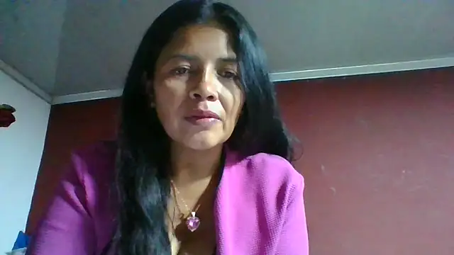 DianaOchoa  online show from April 6, 2:42 am