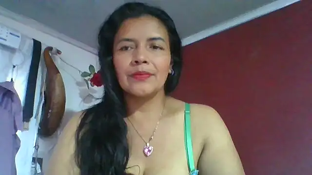 DianaOchoa  online show from May 3, 9:21 pm