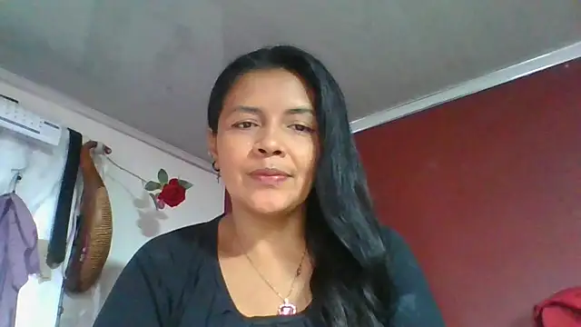 DianaOchoa  online show from May 5, 8:28 pm