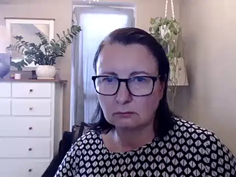 Snapshot of MaryHoney5 chatting on September 10, 12:16 pm MaryHoney5 online show from September 10, 12:16 pm