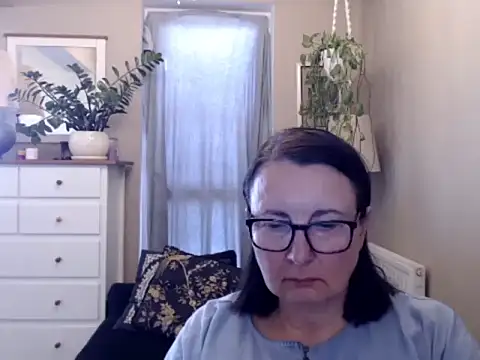 Snapshot of MaryHoney5 chatting on September 12, 12:16 pm MaryHoney5 online show from September 12, 12:16 pm