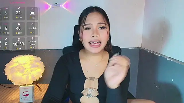 Snapshot of Nathalie_Lustx chatting on July 8, 9:19 pm Nathalie Lustx online show from July 8, 9:19 pm