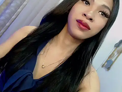 Snapshot of Annaloula chatting on March 5, 3:52 pm Annaloula online show from March 5, 3:52 pm