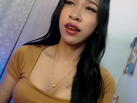 Snapshot of Annaloula chatting on March 11, 5:52 pm Annaloula online show from March 11, 5:52 pm