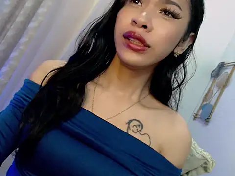 Snapshot of Annaloula chatting on March 24, 6:35 pm Annaloula online show from March 24, 6:35 pm