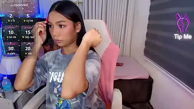 Snapshot of naughtyjayde chatting on February 16, 6:59 pm naughtyjayde online show from February 16, 6:59 pm