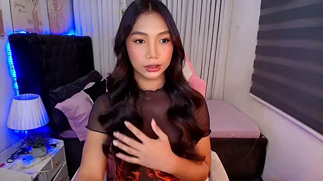 Snapshot of naughtyjayde chatting on April 8, 4:18 pm naughtyjayde online show from April 8, 4:18 pm