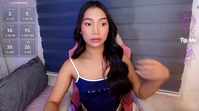 Snapshot of naughtyjayde chatting on May 3, 6:25 pm naughtyjayde online show from May 3, 6:25 pm