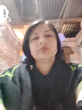 Snapshot of lunna_07 chatting on October 5, 5:50 am lunna 07 online show from October 5, 5:50 am