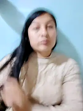 Snapshot of lunna_07 chatting on October 16, 12:11 am lunna 07 online show from October 16, 12:11 am