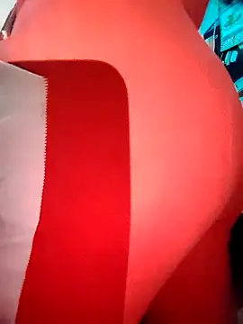 Snapshot of lunna_07 chatting on October 25, 2:41 am lunna 07 online show from October 25, 2:41 am