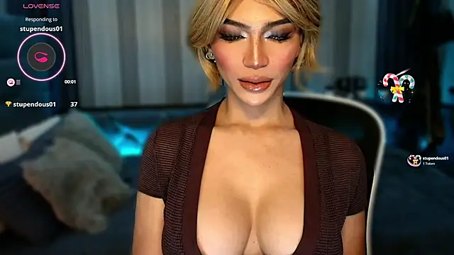 Huntress xxx online show from February 5, 1:32 am