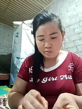 Snapshot of jienrrr chatting on October 14, 11:33 am jienrrr online show from October 14, 11:33 am