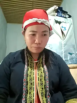 Snapshot of jienrrr chatting on October 19, 5:30 am jienrrr online show from October 19, 5:30 am