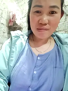 Snapshot of jienrrr chatting on October 24, 1:29 pm jienrrr online show from October 24, 1:29 pm