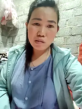 Snapshot of jienrrr chatting on October 25, 1:51 pm jienrrr online show from October 25, 1:51 pm