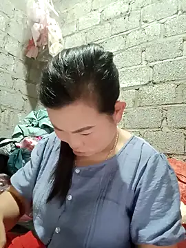 Snapshot of jienrrr chatting on October 27, 2:04 am jienrrr online show from October 27, 2:04 am