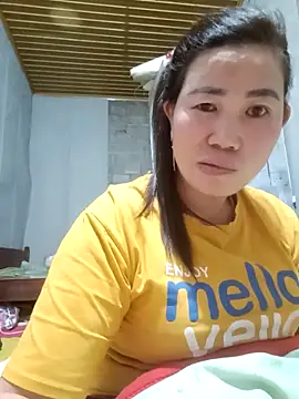 Snapshot of jienrrr chatting on October 30, 12:23 am jienrrr online show from October 30, 12:23 am