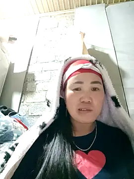 Snapshot of jienrrr chatting on March 18, 2:20 pm jienrrr online show from March 18, 2:20 pm