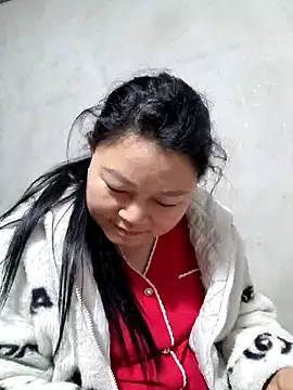 yoowwmr online show from February 1, 2:26 pm