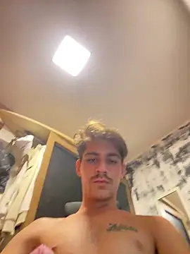 Snapshot of CMask chatting on February 5, 11:37 am CMask online show from February 5, 11:37 am