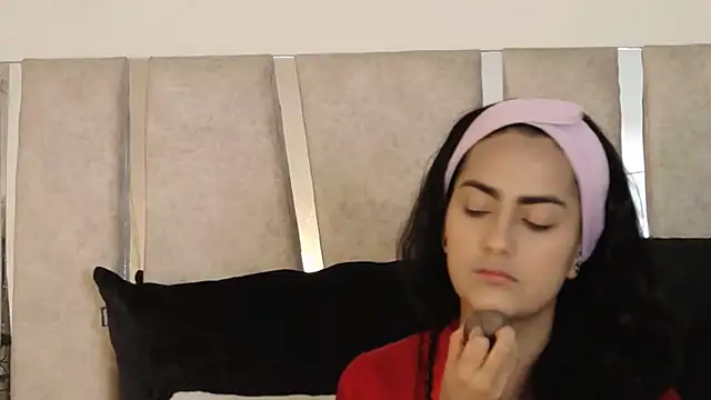 CamiJone online show from March 28, 10:31 pm