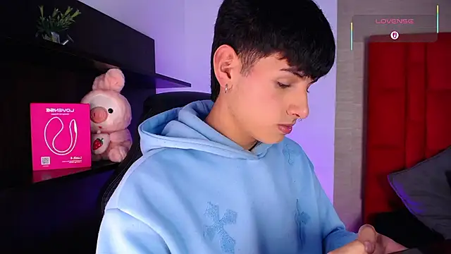 Ezra Storm online show from February 5, 4:17 am