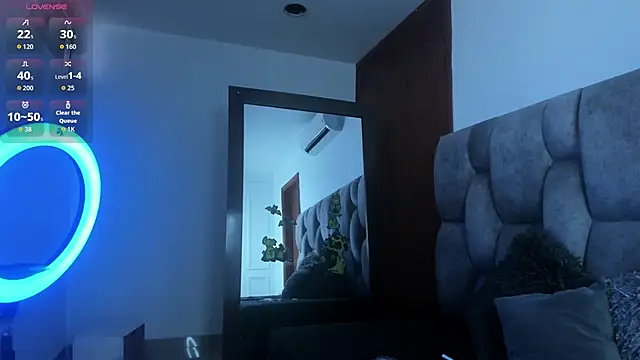 Snapshot of Nicky_six333 chatting on October 6, 3:20 pm Nicky six333 online show from October 6, 3:20 pm