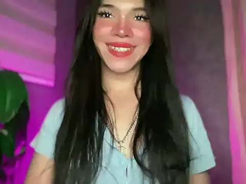 Snapshot of Misselliefayexxx chatting on April 13, 9:09 pm Misselliefayexxx online show from April 13, 9:09 pm