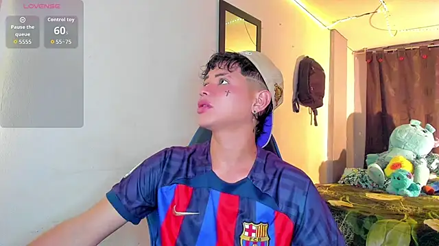 Snapshot of Jostin18 chatting on January 6, 4:32 pm Jostin18 online show from January 6, 4:32 pm