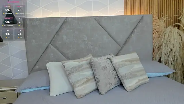 Snapshot of Jade_Whisper chatting on October 11, 1:27 am Jade Whisper online show from October 11, 1:27 am