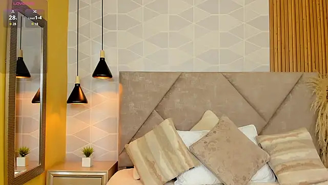 Jade Whisper online show from December 23, 1:58 am