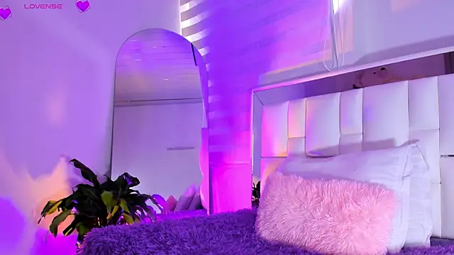 sara goddess01 online show from September 19, 6:08 pm