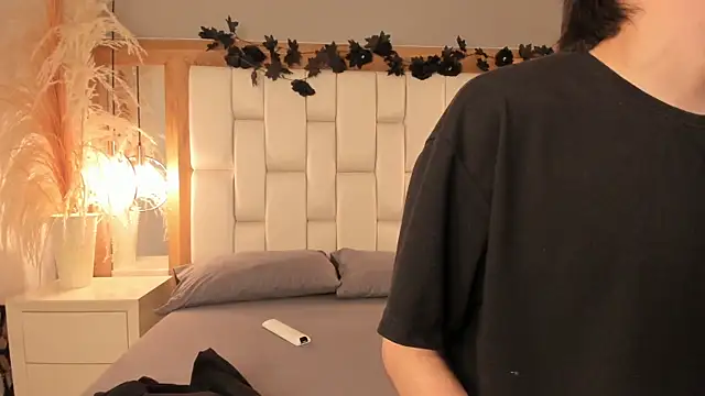 Daphne And Roger online show from November 20, 11:21 am