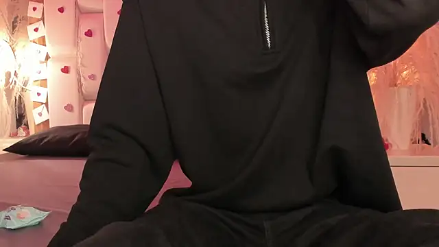 Daphne And Roger online show from February 23, 11:07 am