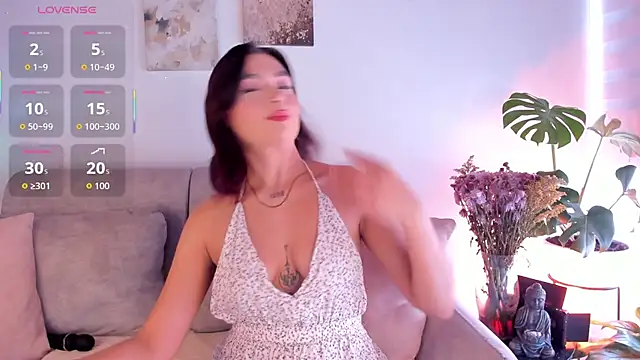 Estrer collins online show from September 22, 7:05 pm