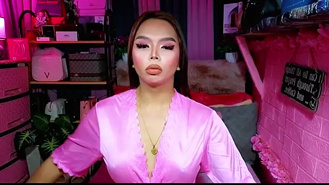 MoniqueCeleste online show from October 28, 12:03 am