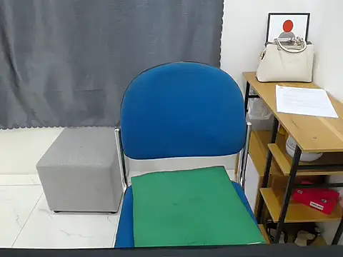 Min Min2k online show from March 22, 3:48 pm