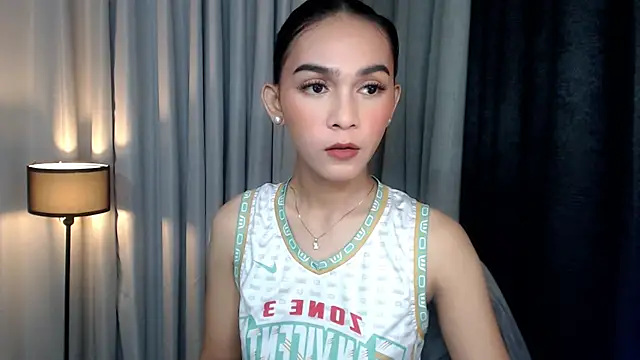 pearlmoore online show from May 26, 3:30 pm