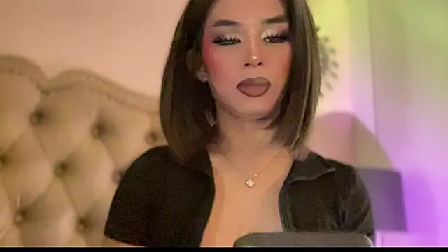Snapshot of solana_imani chatting on April 25, 1:25 pm solana imani online show from April 25, 1:25 pm