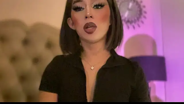 Snapshot of solana_imani chatting on May 7, 4:01 pm solana imani online show from May 7, 4:01 pm