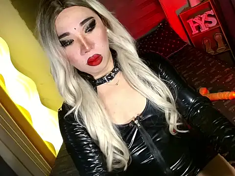 Snapshot of yan2xcumsalotxx chatting on March 4, 2:06 am yan2xcumsalotxx online show from March 4, 2:06 am