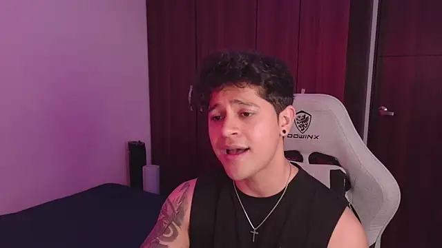 domsantiago  online show from October 1, 12:05 am