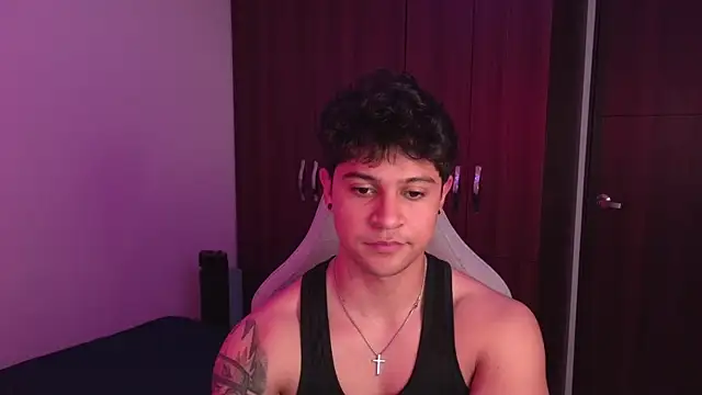 domsantiago  online show from October 2, 2:07 am