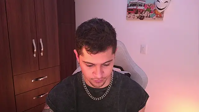 domsantiago  online show from November 3, 1:29 am