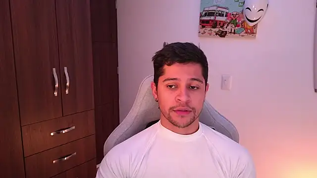 domsantiago  online show from November 23, 2:44 am