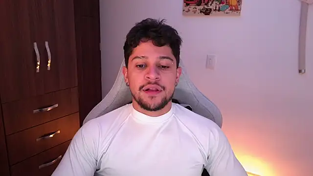 domsantiago  online show from January 8, 2:58 am