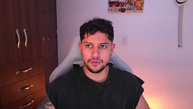 domsantiago  online show from January 12, 2:28 am