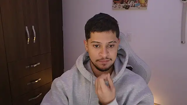 domsantiago  online show from April 4, 2:43 am